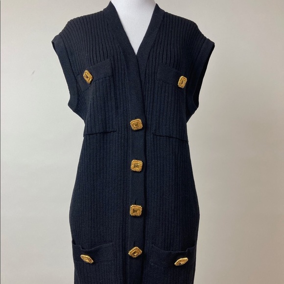 St. John ribbed button down V-neck vest - Picture 3 of 6